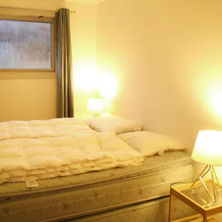 5 Bedrooms, Large With View And Nature *