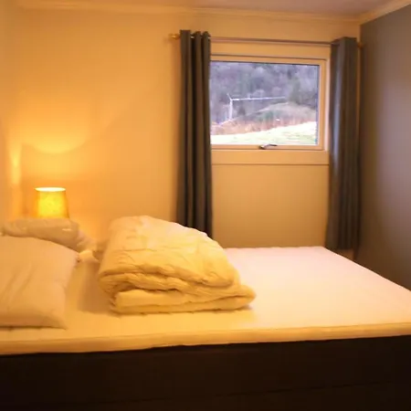 5 Bedrooms, Large With View And Nature Vakantiehuis Herand