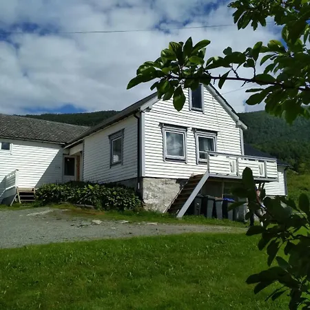 5 Bedrooms, Large With View And Nature * Herand