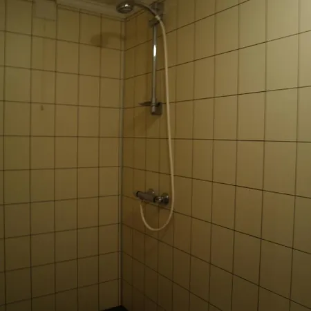 Ferienhaus 5 Bedrooms, Large With View And Nature